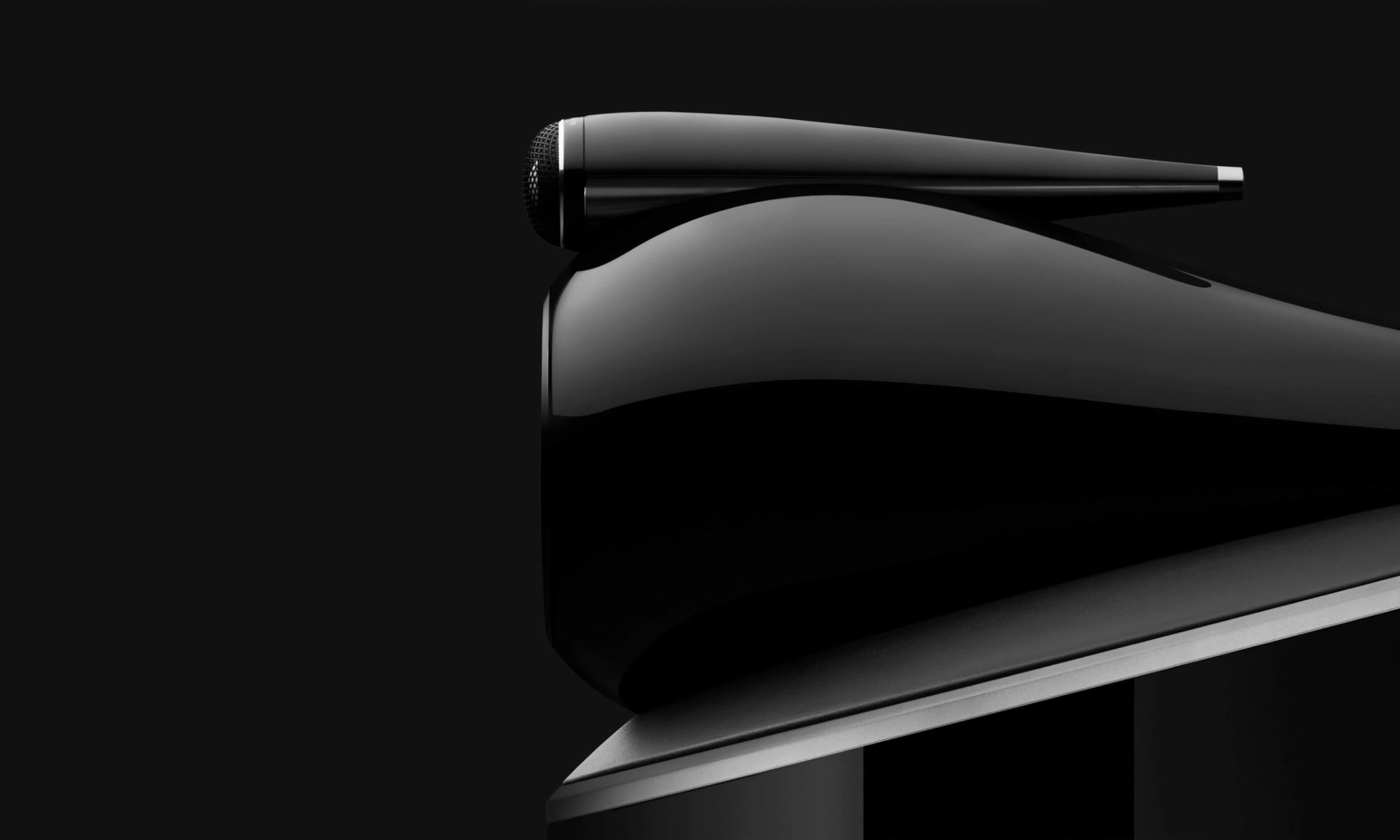 The Bowers & Wilkins 800 Series Diamond D5 Turbine head in gloss black